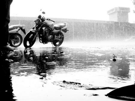 pioggia-moto